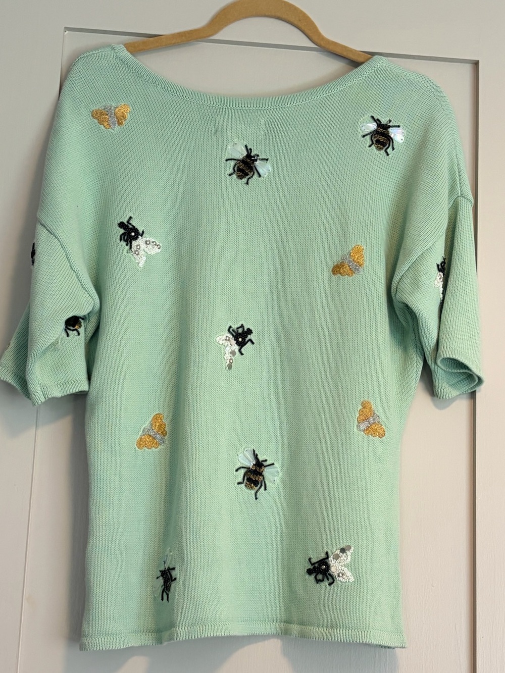 Anthropologie Mint Green Short Sleeve Embellished Bee Knit Tee Medium - Picture 6 of 8